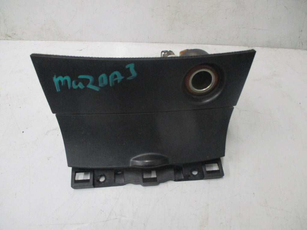 MAZDA 3 TS 2004 DASHBOARD CENTRE CONSOLE ASH TRAY 12V SOCKET SURROUND TRIM