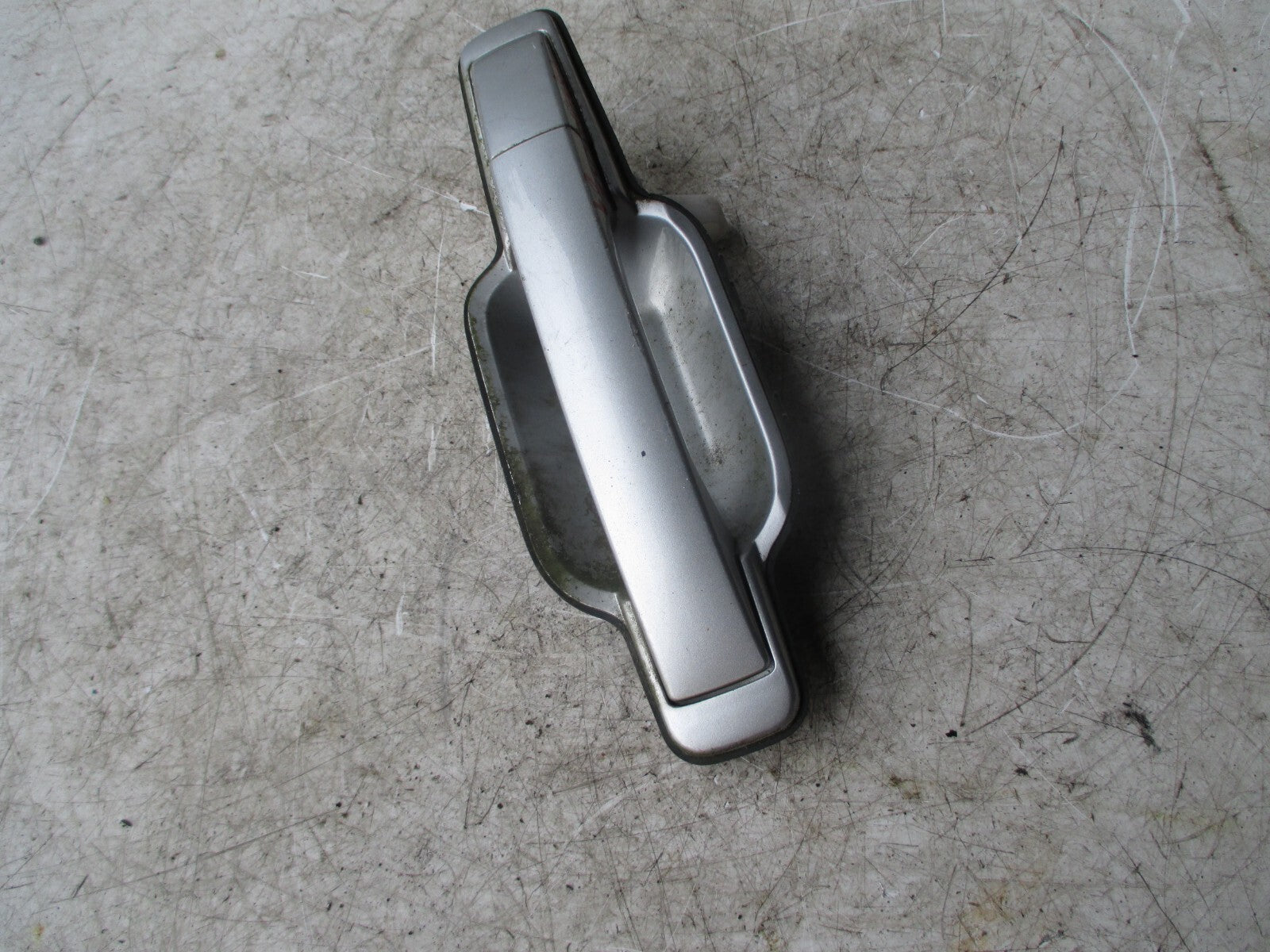 SSANGYONG KYRON 2009 2.0 DIESEL OSR DRIVER SIDE REAR EXTERIOR HANDLE 7345031000