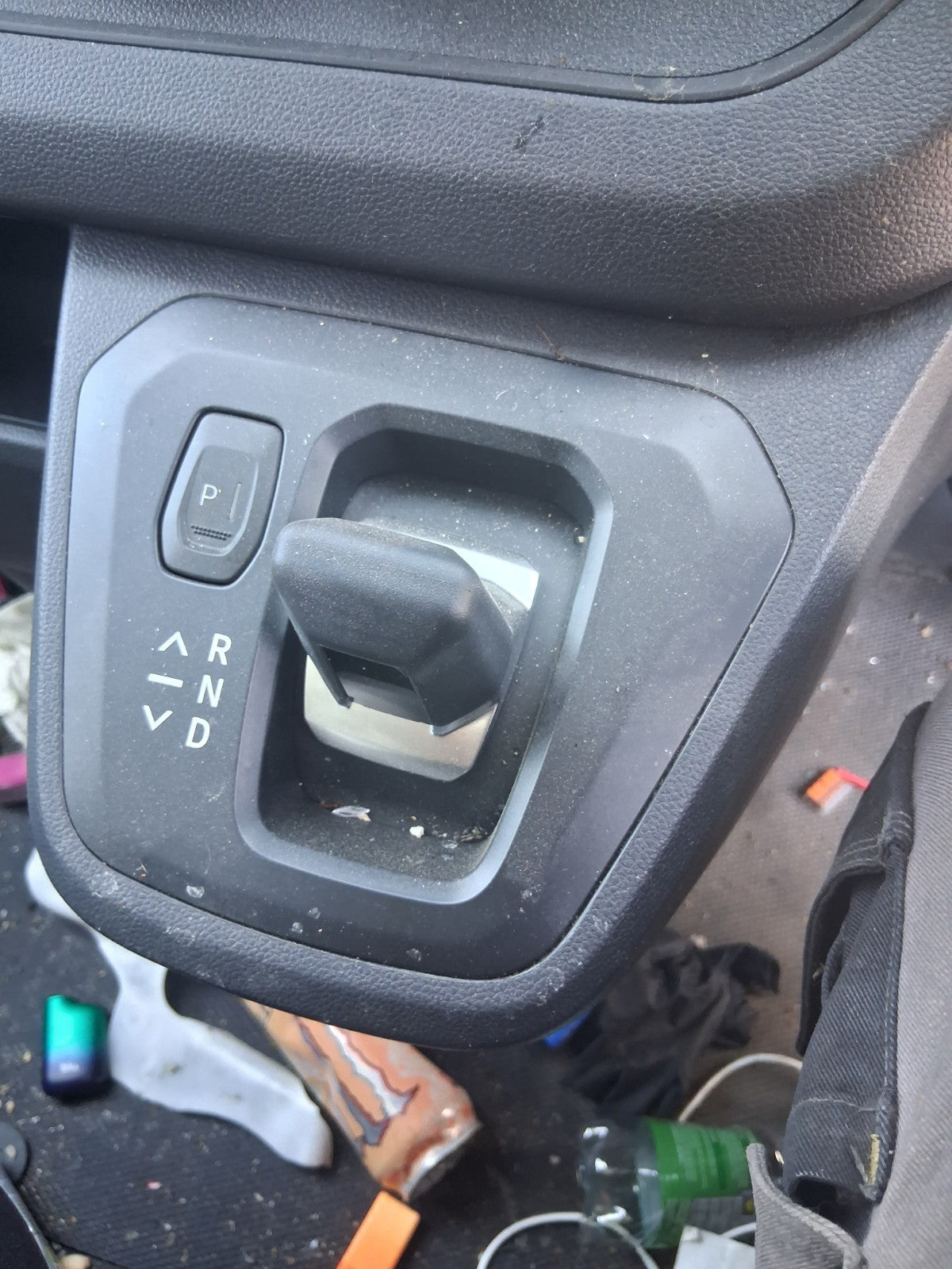 2025 RENAULT TRAFIC X82 MK3 AUTOMATIC GEAR STICK GEAR SELECTOR TRIM PANEL