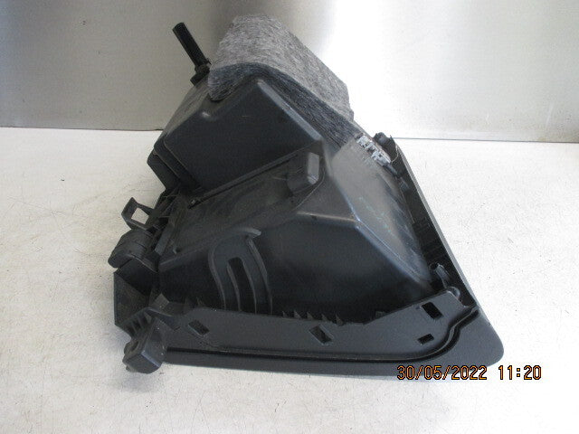 2010 VAUXHALL ASTRA J DASHBOARD GLOVEBOX BLACK 13262608