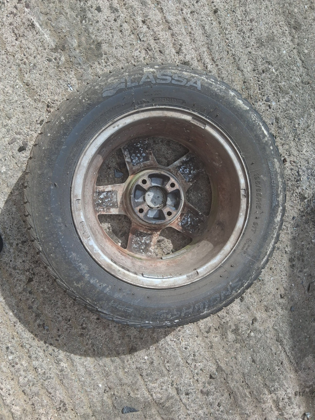 2010 PEUGEOT 207 15 INCH ALLOY WHEEL WITH TYRE 195/65R15