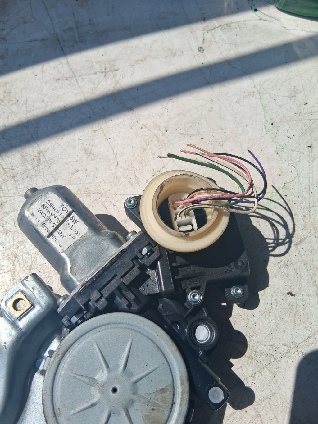2017 TOYOTA VERSO NSF PASSENGER SIDE FRONT WINDOW MOTOR REGULATOR 698200F021