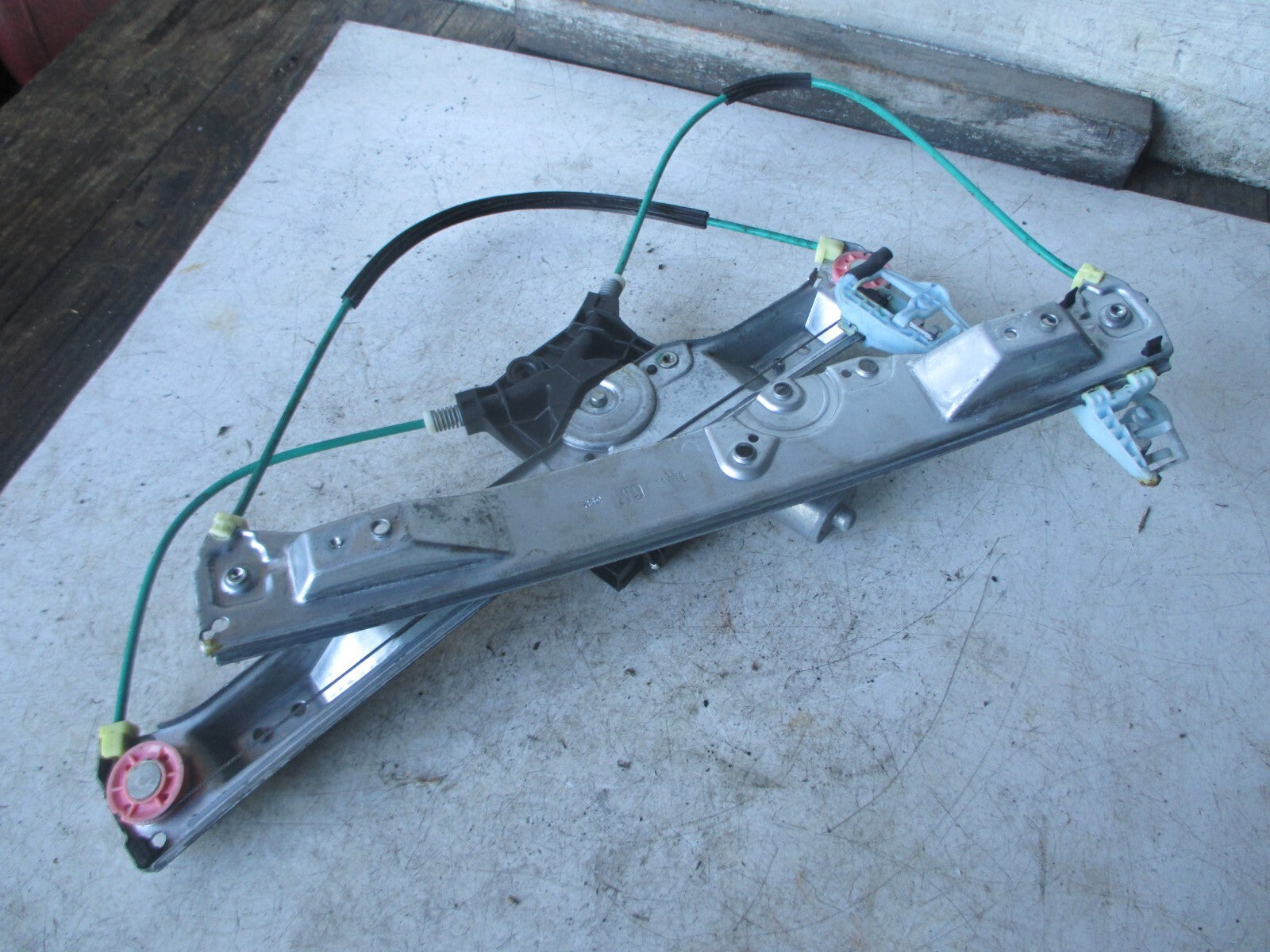 VAUXHALL CORSA D 2013 OSF DRIVER SIDE FRONT WINDOW MOTOR REGULATOR 541613212