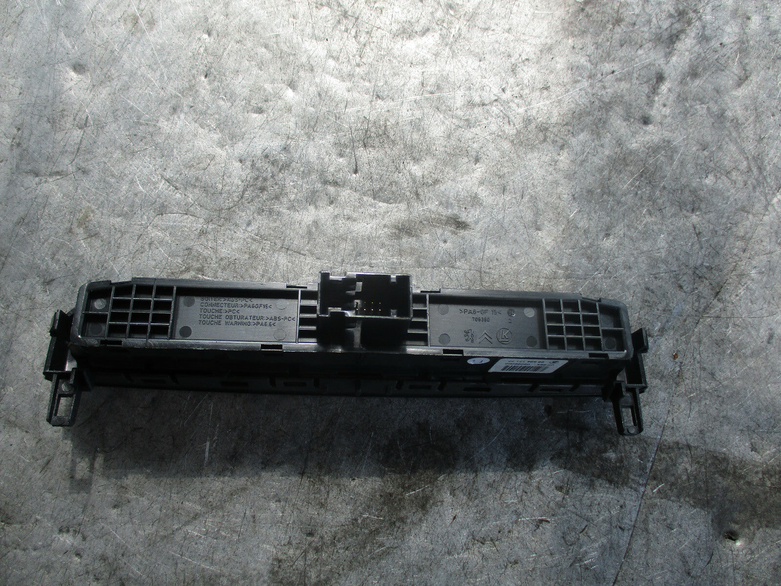PEUGEOT 308 2010 HAZARD LIGHT LOCK SWITCH PANEL TRIM 9659417177