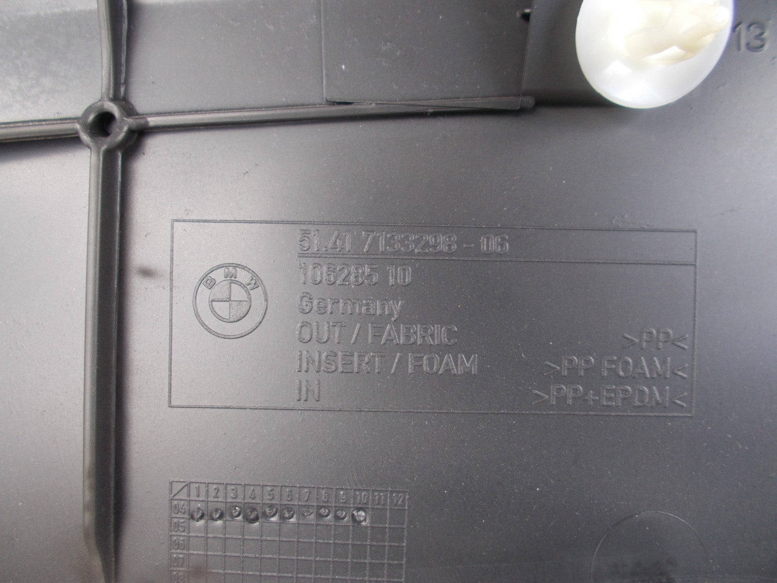 BMW 1 SERIES E87 2004 OSF DRIVER SIDE FRONT DOOR CARD LEATHER