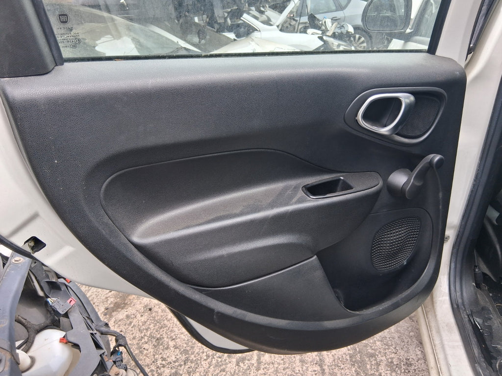 2019 FIAT 500L URBAN HATCH NSR PASSENGER SIDE REAR DOOR CARD PANEL