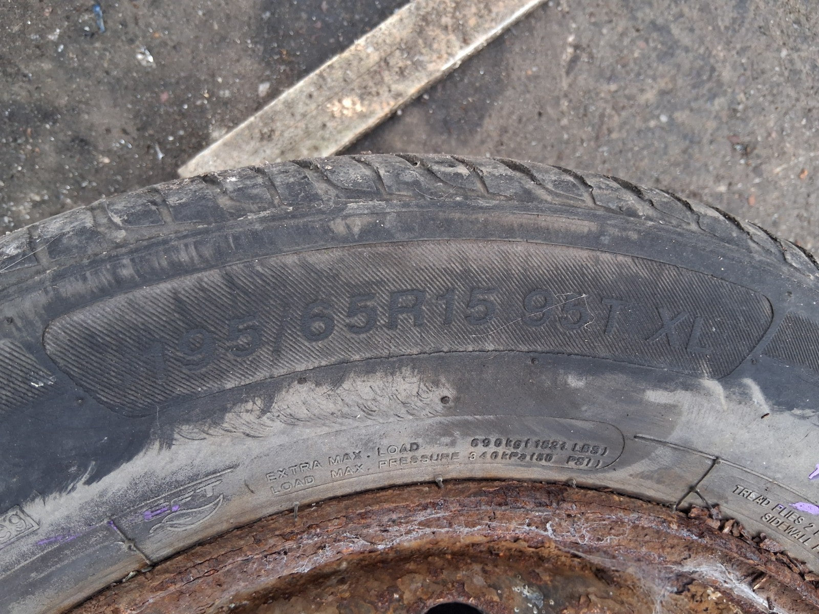 2016 RENAULT KANGOO MK2 15 INCH STEEL WHEEL WITH TYRE 195/65R15