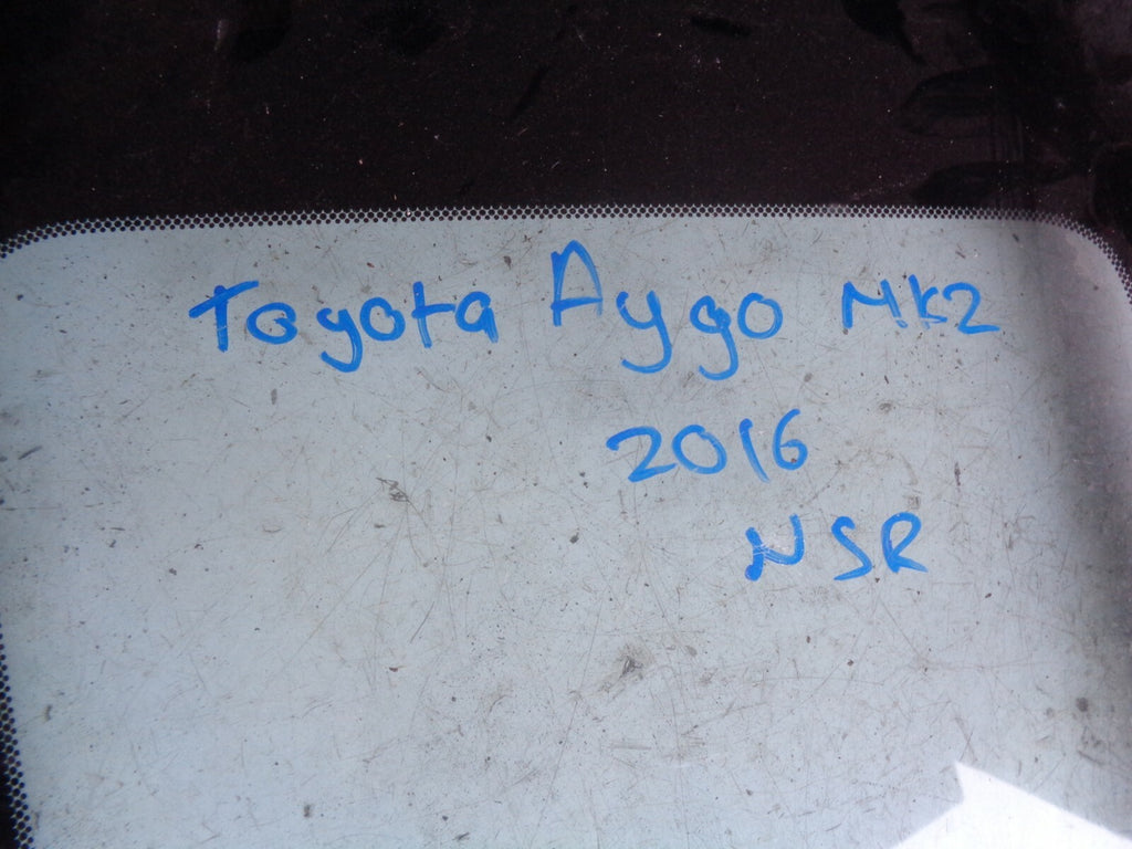TOYOTA AYGO 2016 PASSENGER SIDE REAR OPENING WINDOW QUARTER GLASS