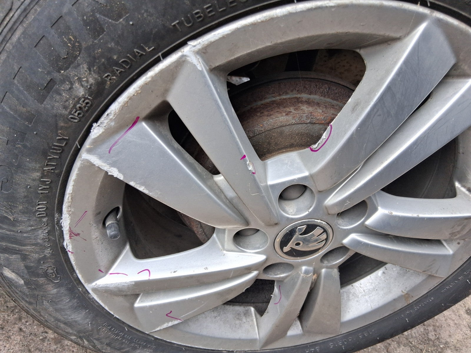 2020 SKODA FABIA MK3 NJ 15 INCH ALLOY WHEEL WITH TYRE 185/60R15