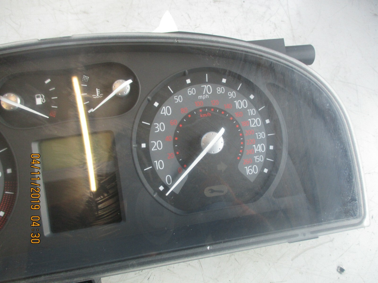 RENAULT LAGUNA MK2 2005 2.0 PETROL AUTOMATIC SPEEDO CLOCKS DIALS 8200291329