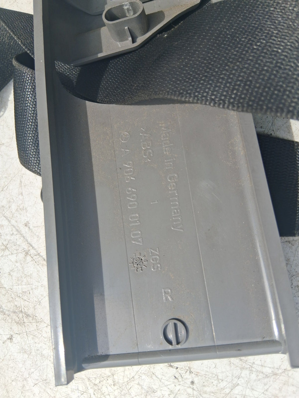 2010 MERCEDES BENZ SPRINTER W906 OSF DRIVER SIDE FRONT RIGHT SEAT BELT