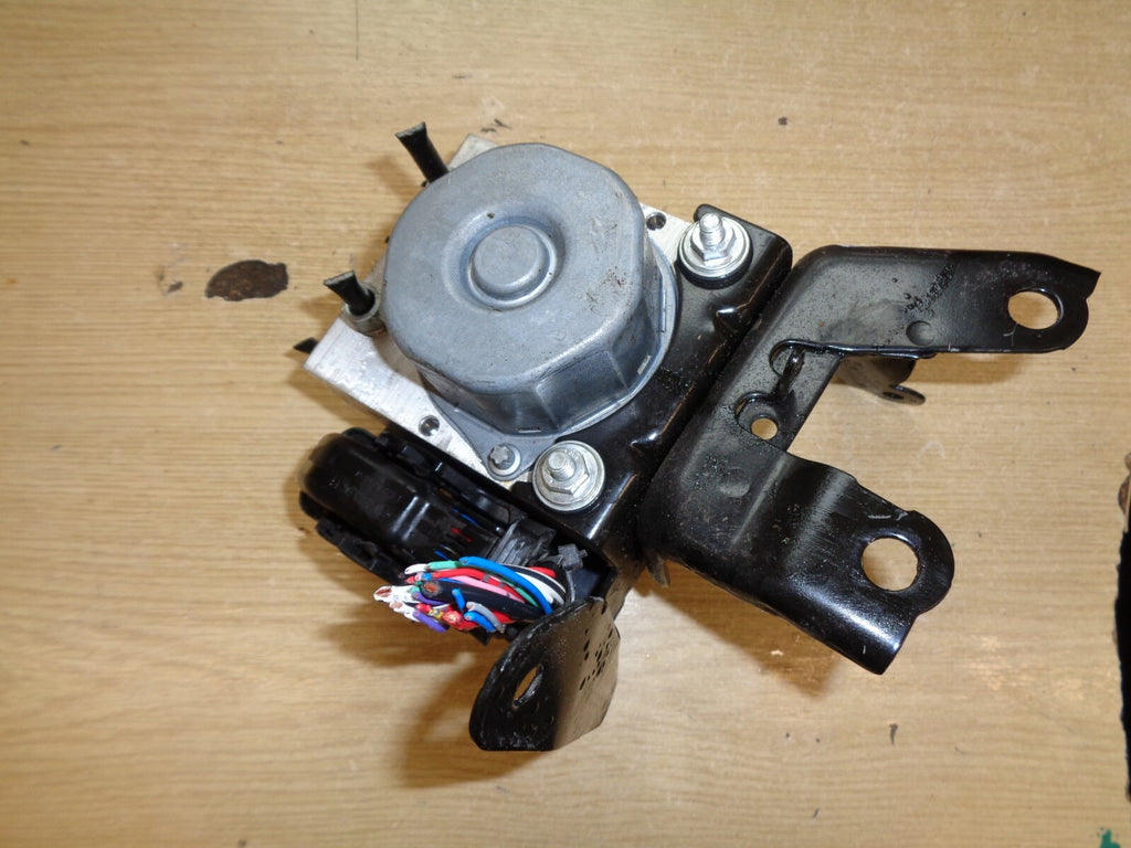PEUGEOT 108 MK2 2017 1.0 ABS PUMP MODULE 445400H070