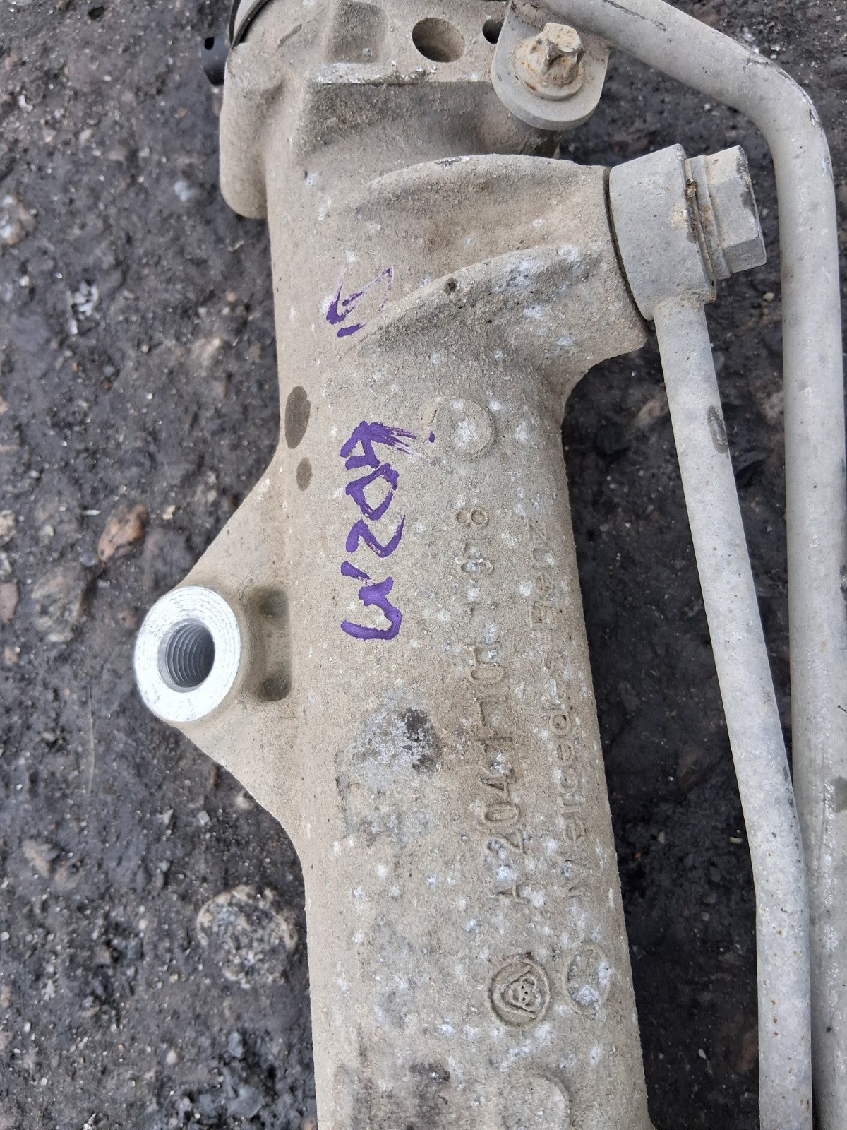 2015 MERCEDES C CLASS W204 POWER STEERING RACK A20411011018