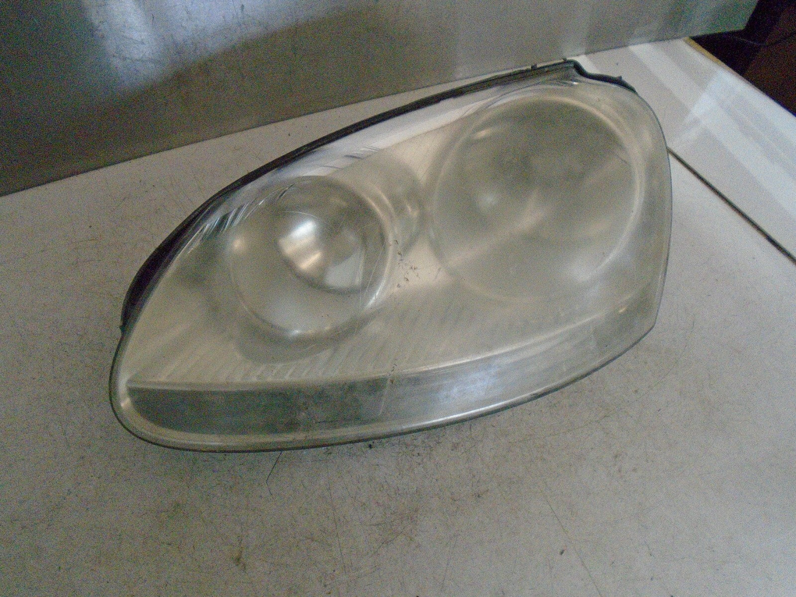 VOLKSWAGEN GOLF MK5 2005 NS FRONT PASSENGER SIDE HEADLIGHT 1K6941005Q