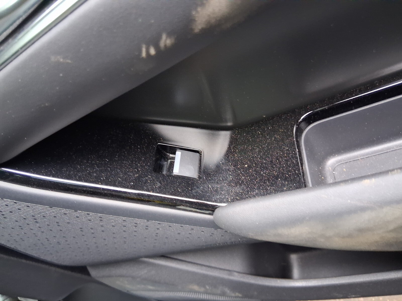 2024 RANGE ROVER VELAR P400e OSR DRIVER REAR WINDOW SWITCH