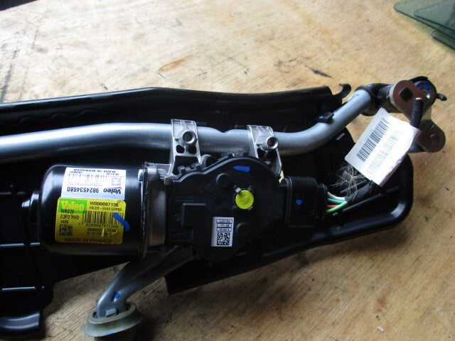 CITROEN C4 MK3 2021 FRONT WINDSCREEN WIPER MOTOR LINKAGES 9824534680