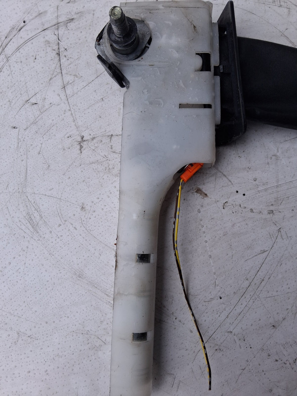 2016 NISSAN JUKE F15 OSF FRONT DRIVER RIGHT SIDE SEAT BELT BUCKLE 617968000A