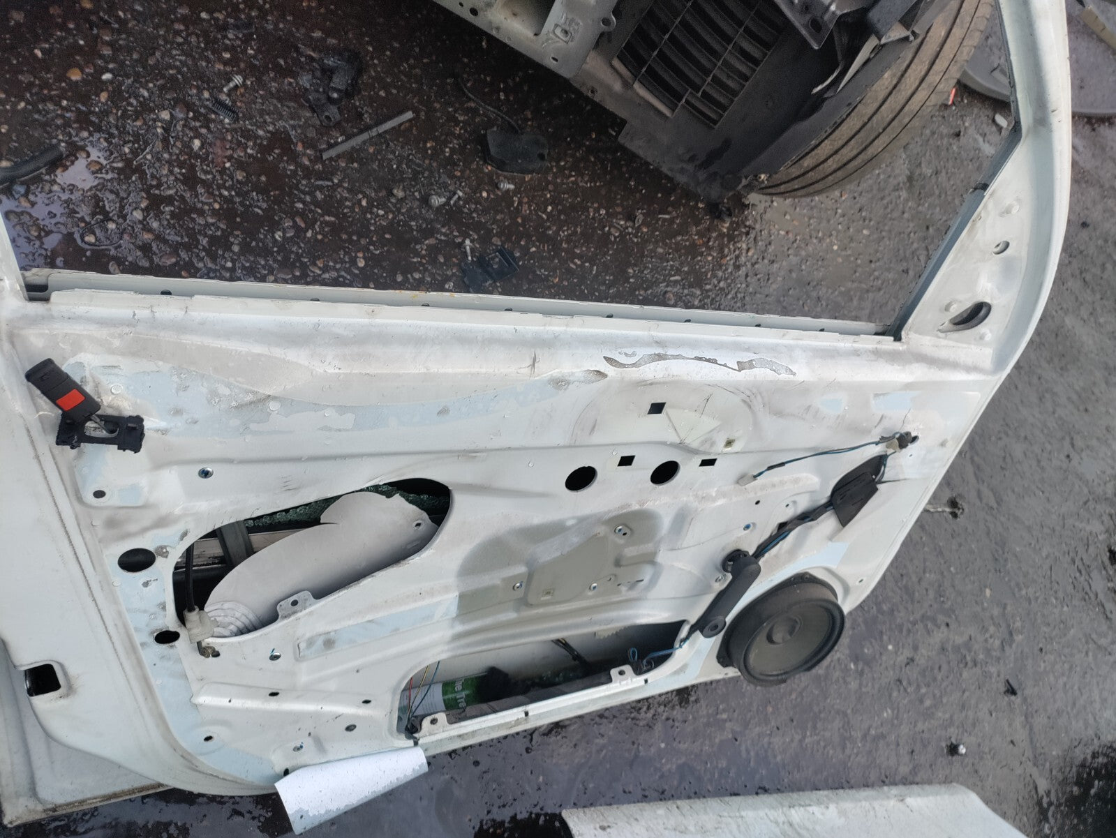 2007 VAUXHALL COMBO C NSF PASSENGER SIDE BARE DOOR WHITE