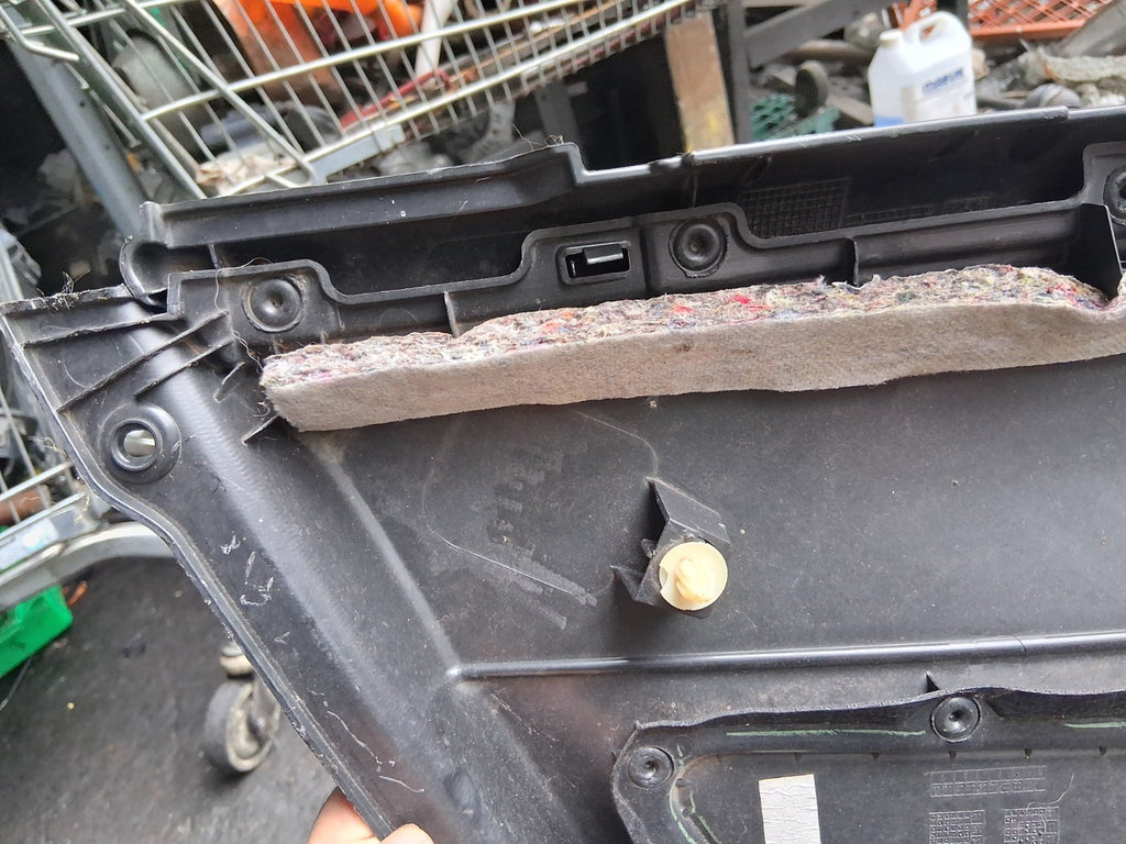 SUZUKI SWIFT MK3 2016 OSR DRIVER SIDE REAR RIGHT DOOR CARD PANEL