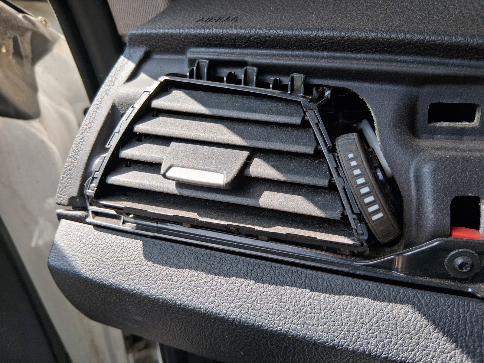 2014 BMW 1 SERIES F20 3 DOOR NSF PASSENGER SIDE FRONT LEFT AIR VENT