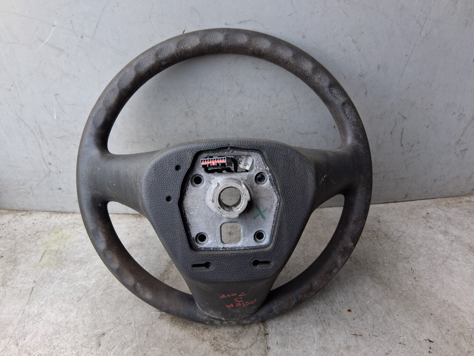 2012 VAUXHALL ASTRA J MULTIFUNCTIONAL STEERING WHEEL 13351023