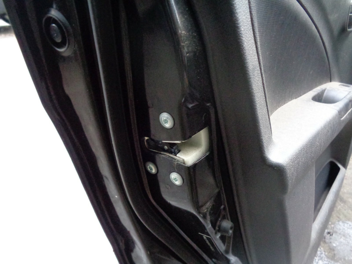 SUZUKI CELERIO 2018 NSF PASSENGER SIDE FRONT COMPLETE DOOR BLACK DAMAGED