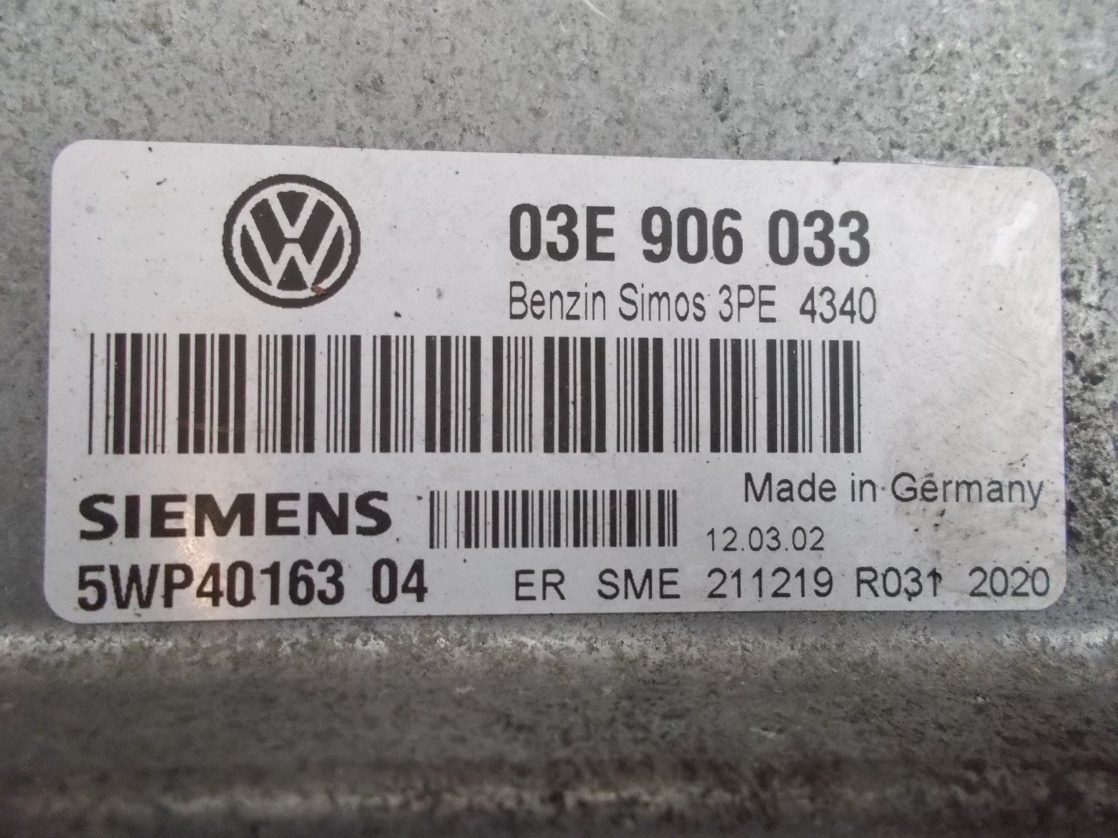 2002 VW POLO E 1.2 PETROL ENGINE CONTROL UNIT  ENGINE ECU 03E906033 5WP4016304