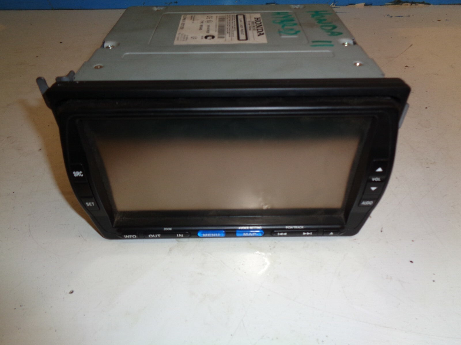 HONDA INSIGHT HYBRID MK2 2011 STEREO RADIO CD PLAYER HEAD UNIT 08A402N6400