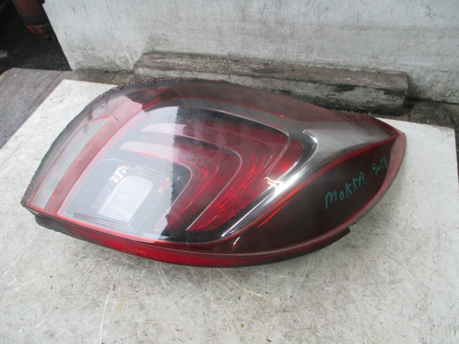 2018 VAUXHALL MOKKA X OSR DRIVER SIDE REAR TAIL LIGHT LAMP DAMAGED