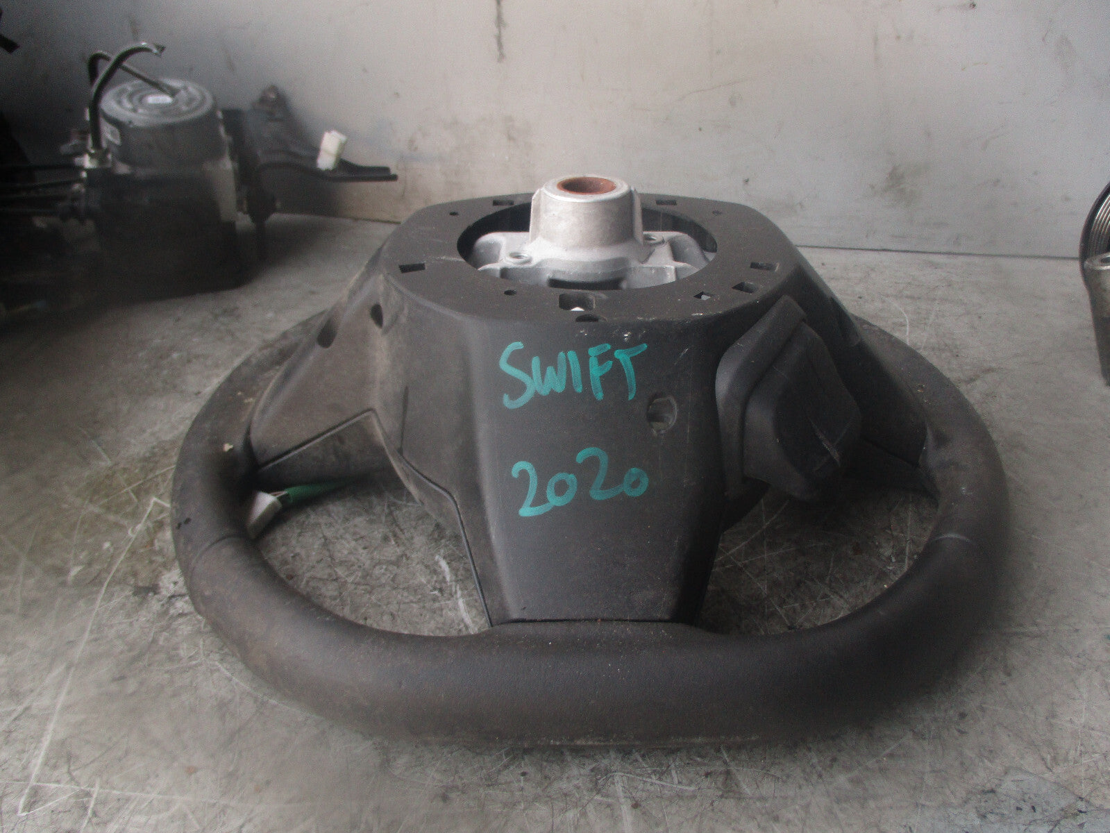 2020 SUZUKI SWIFT MK4 STEERING WHEEL