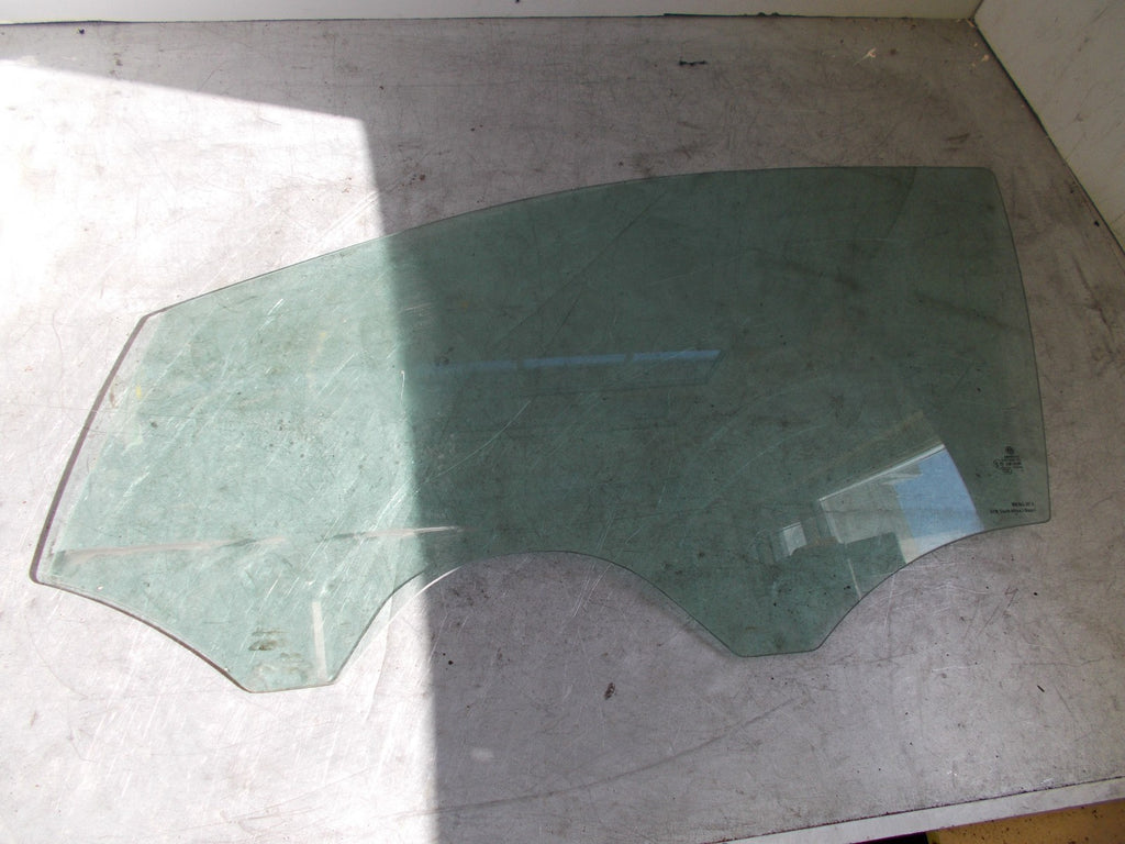 VOLKSWAGEN VW POLO 6R MK5 NSF PASSENGER SIDE FRONT WINDOW GLASS 6R0845201A