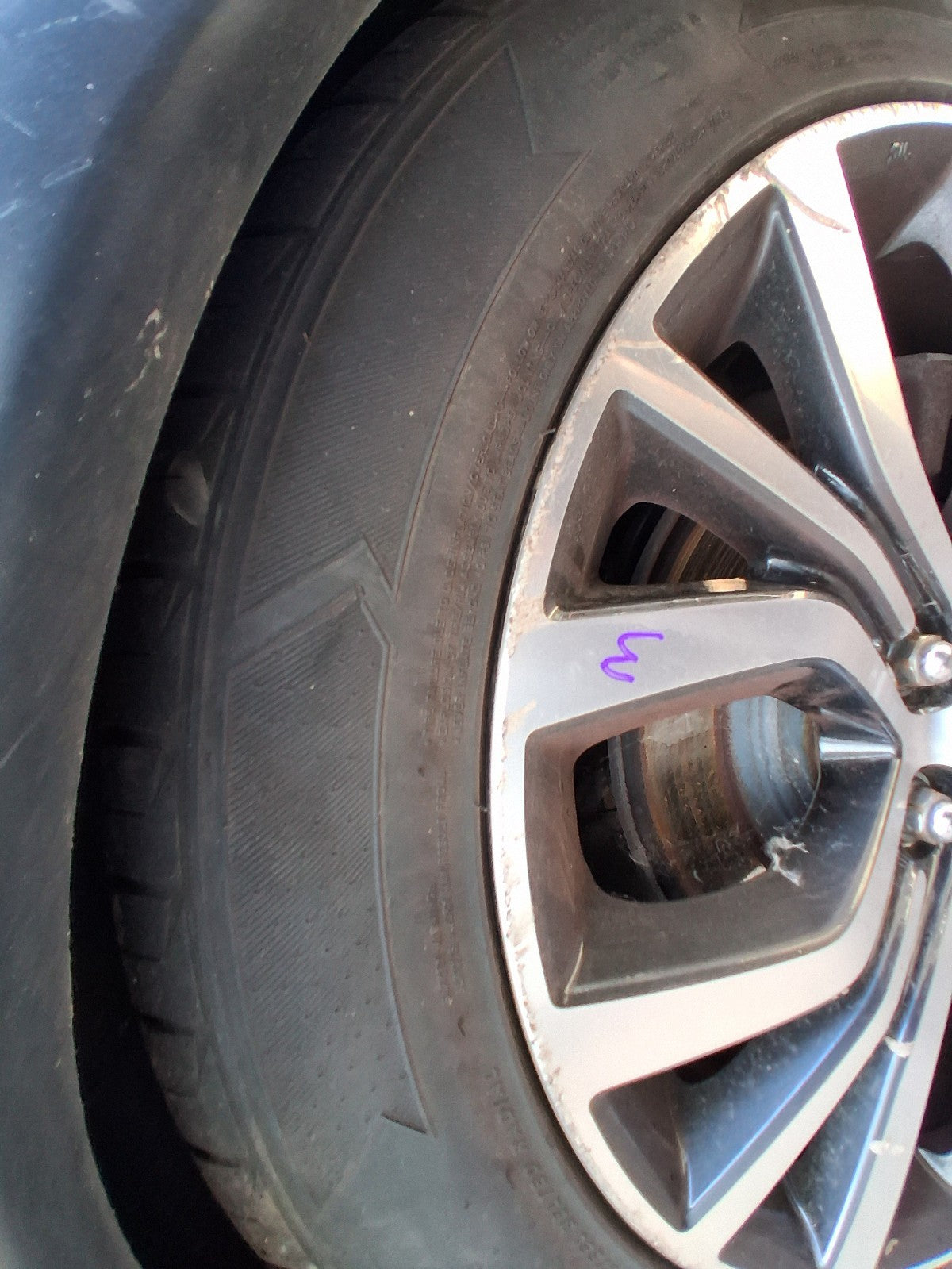 2018 MITSUBISHI OUTLANDER MK3 18 INCH ALLOY WHEEL WITH TYRE 225/55R18 REF 3