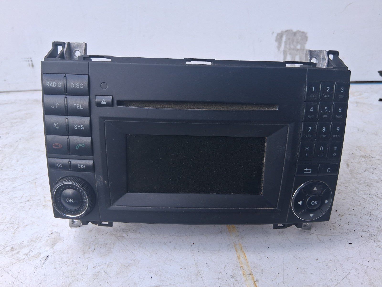 2010 MERCEDES BENZ SPRINTER W906 RADIO CD PLAYER STEREO HEAD UNIT A1699002000