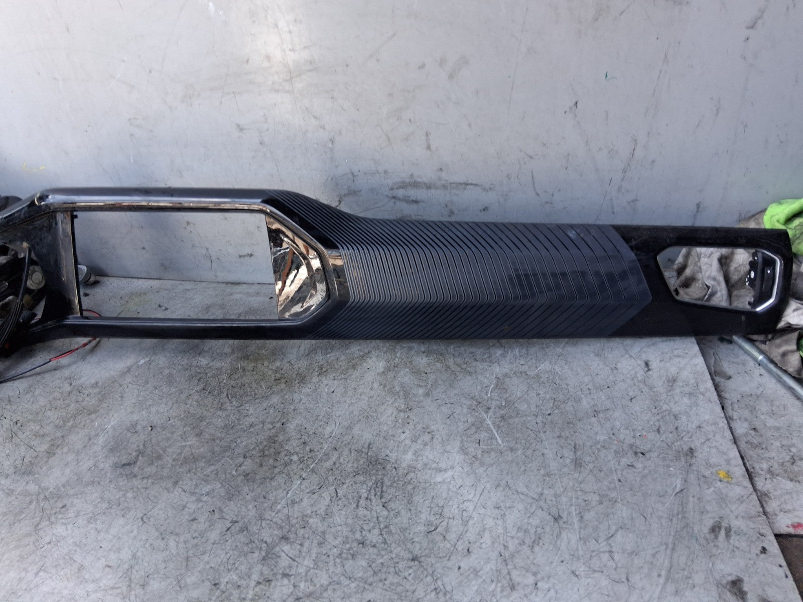 2023 VOLKSWAGEN T CROSS FRONT DASHBOARD AIR VENT TRIM COVER PANEL 11272000