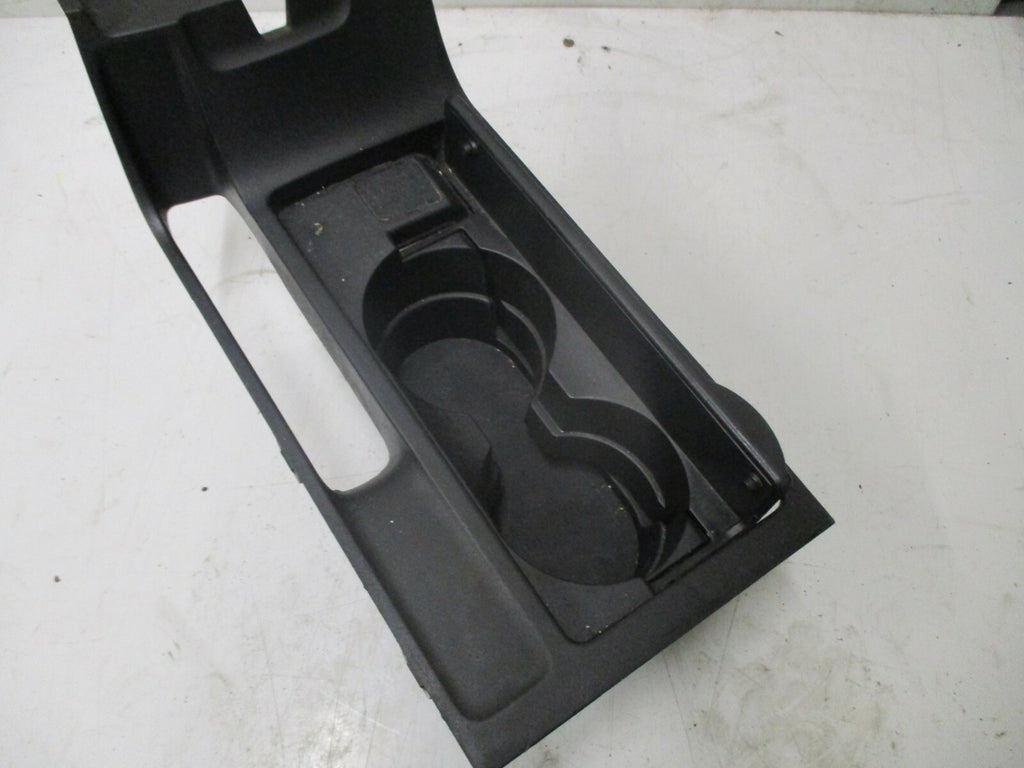 MAZDA 3 TS 2004 CENTRE CONSOLE CUP DRINKS HOLDER PLASTIC STORAGE CUBBY BP4K64361