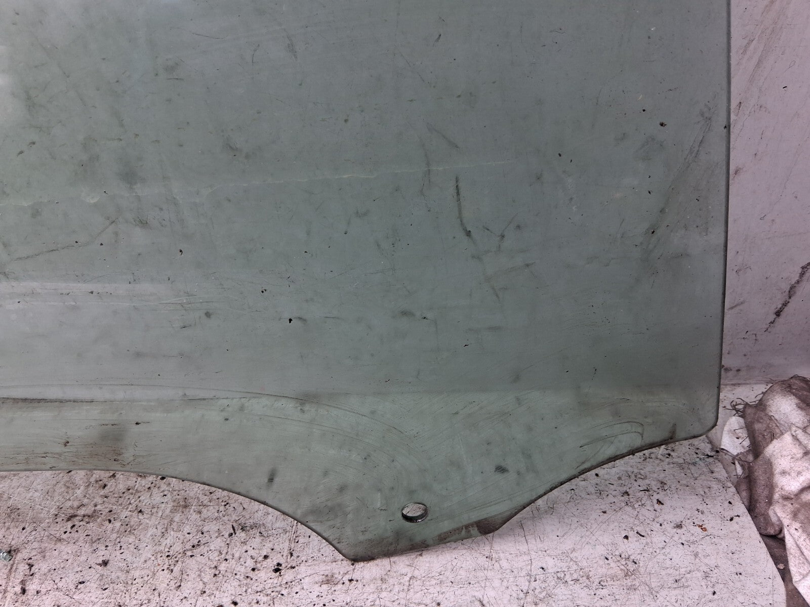 FORD B MAX 2013 OSF DRIVER SIDE FRONT RIGHT WINDOW GLASS 43R00098