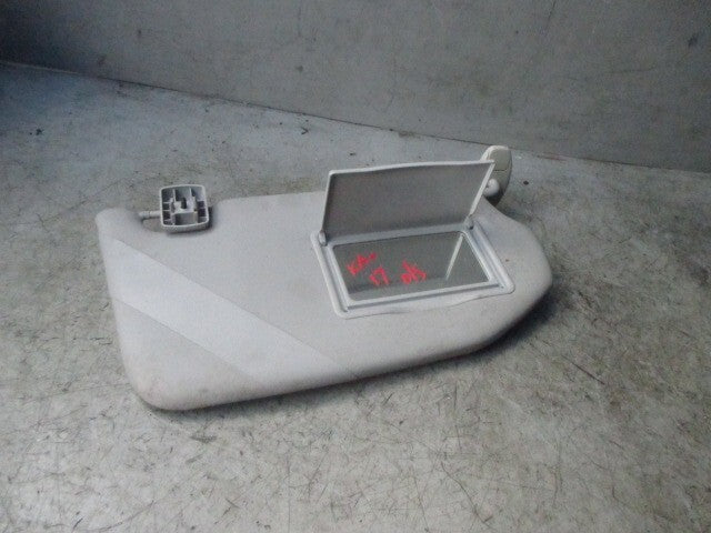 2017 FORD KA PLUS OSF DRIVER SIDE FRONT  SUN VISOR