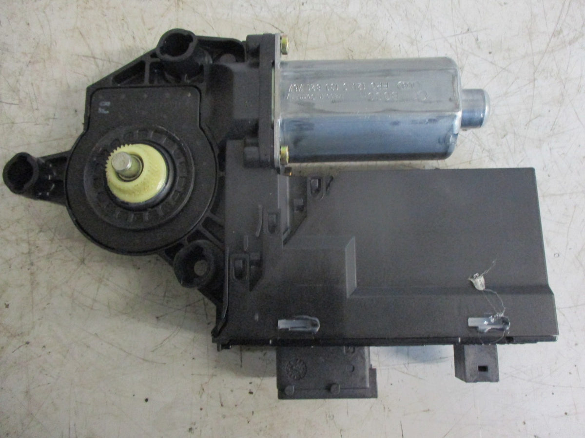 PEUGEOT 307 NSF PASSENGER SIDE FRONT ELECTRIC WINDOW MOTOR 9637130780
