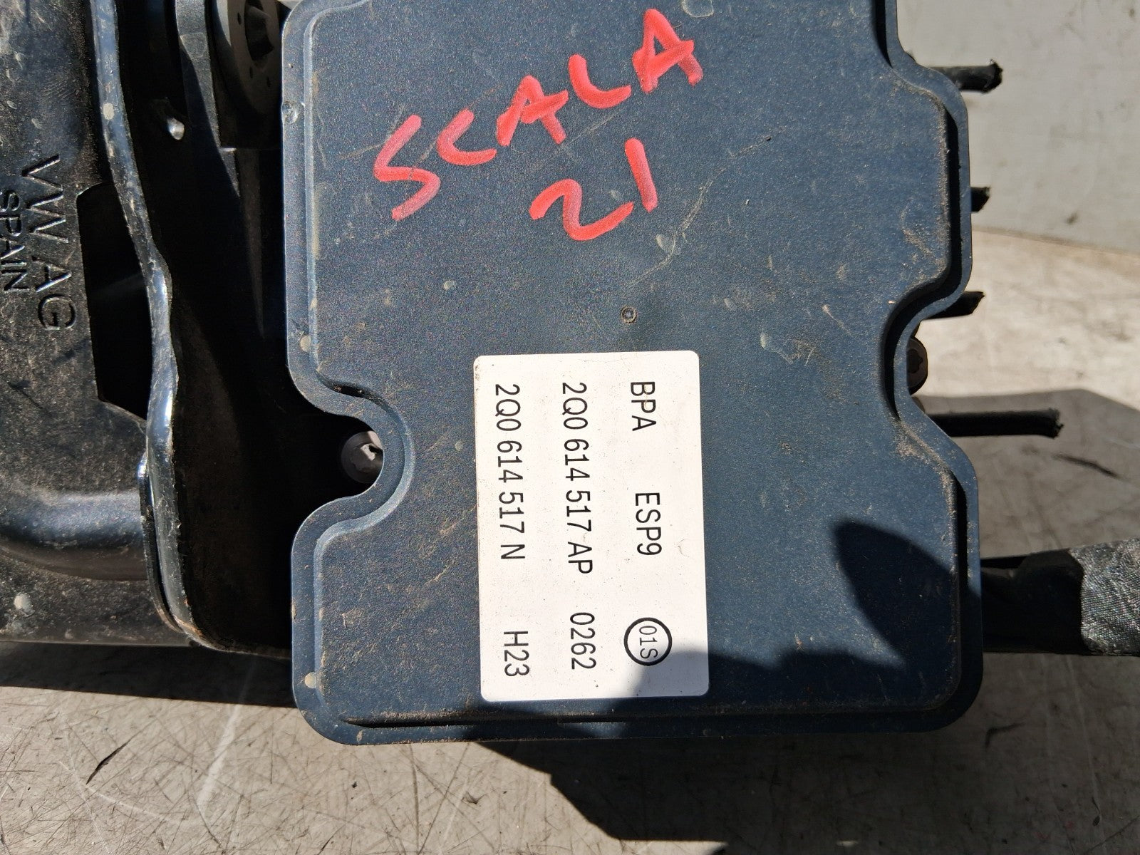 2021 SKODA SCALA ABS PUMP CONTROL MODULE 2Q0614517AP