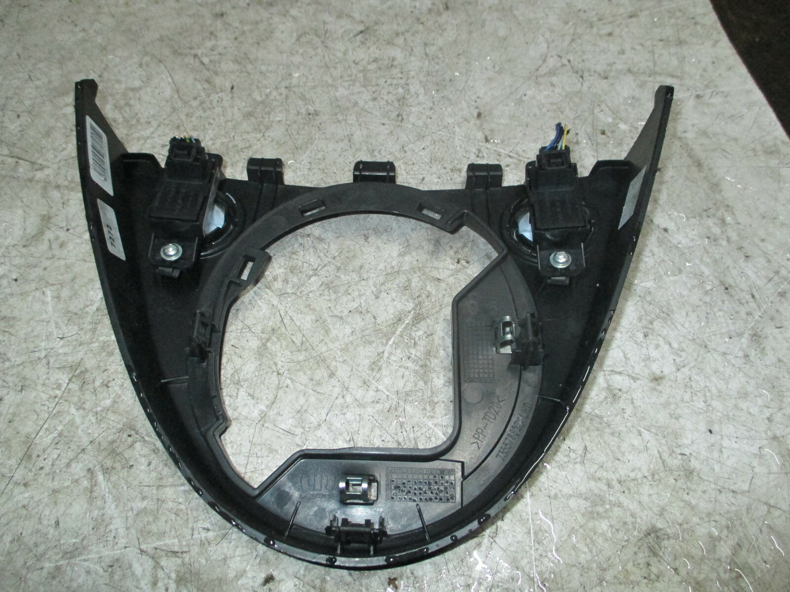 FIAT 500 2019 MK1 MANUAL GEARSTICK LEVER SURROUND 735578857