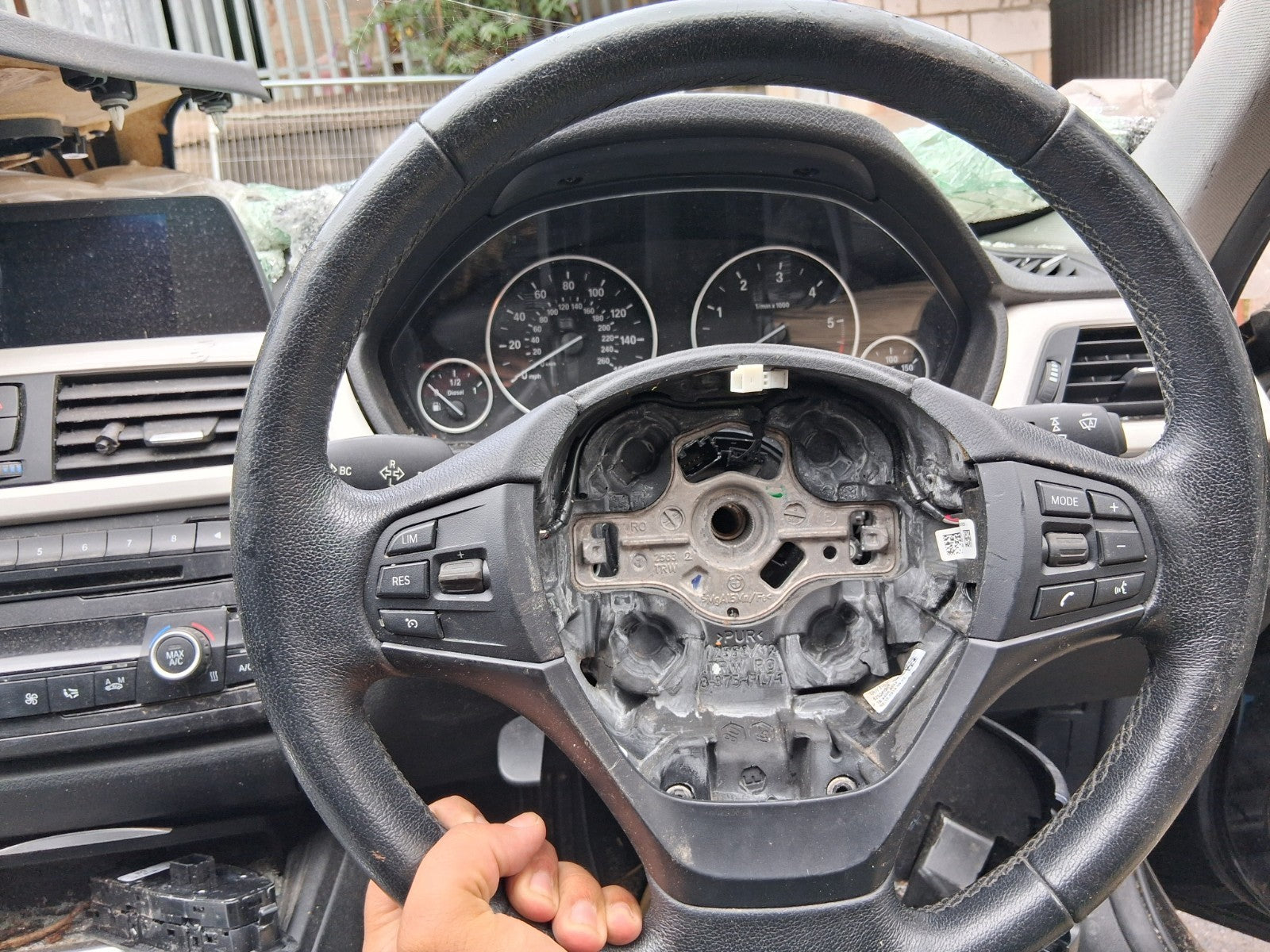 2015 BMW 3 SERIES F30 ESTATE MULTIFUNCTIONAL STEERING WHEEL 62558150E