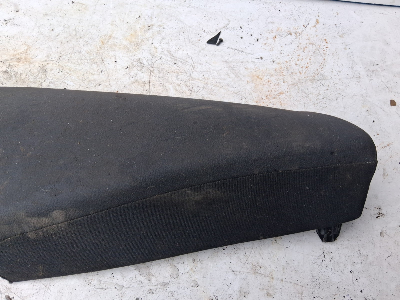 2024 BMW 2 SERIES F44 OSR DRIVER SIDE REAR RIGHT SEAT TRIM 9495106
