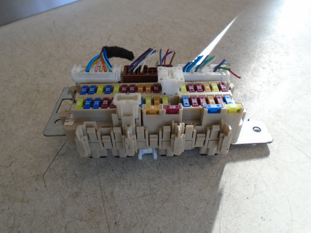 NISSAN QASHQAI J11 2017 1.5 DIESEL FUSE RELAY BOX