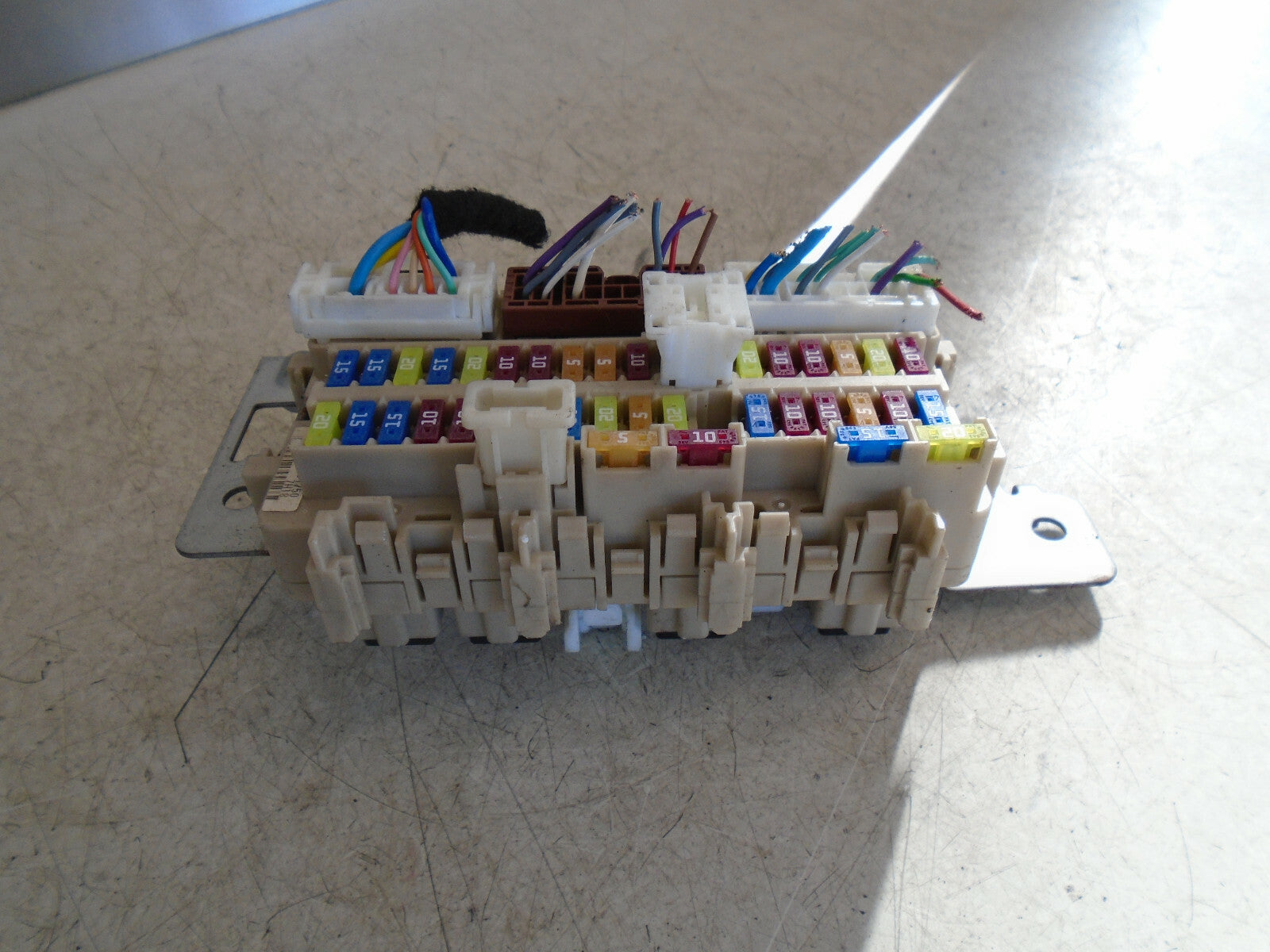 NISSAN QASHQAI J11 2017 1.5 DIESEL FUSE RELAY BOX