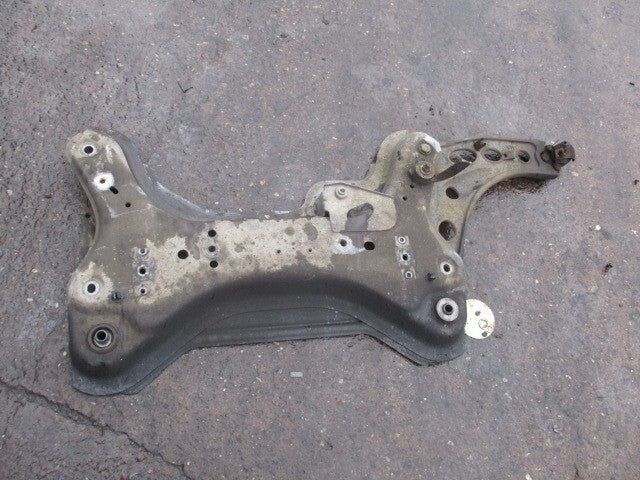 VAUXHALL VIVARO 2012 2.0 DIESEL FRONT SUBFRAME 93858866 8200626965