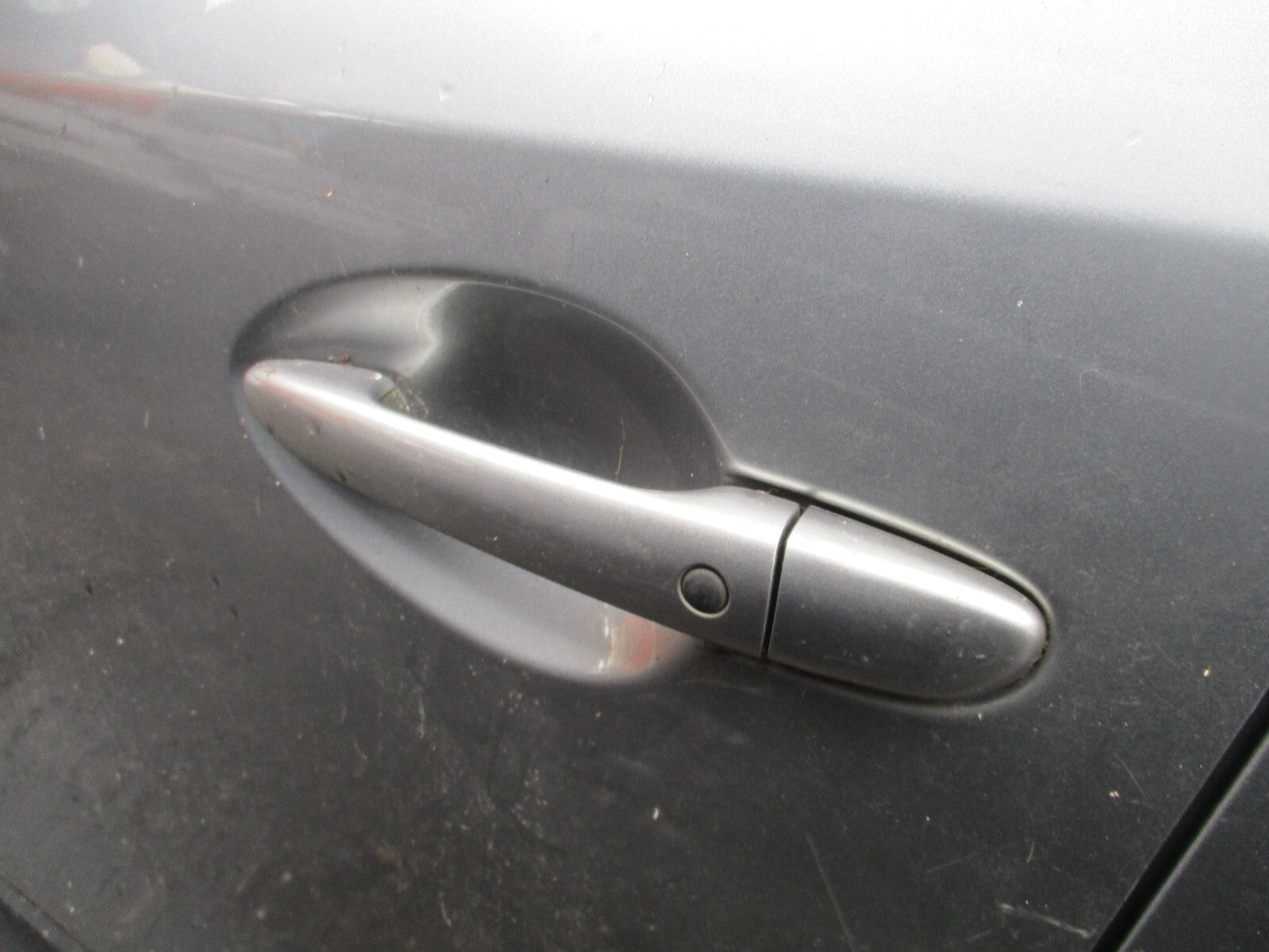 2013 MAZDA CX 5 MK1 NSF PASSENGER SIDE FRONT EXTERIOR DOOR HANDLE SILVER P38
