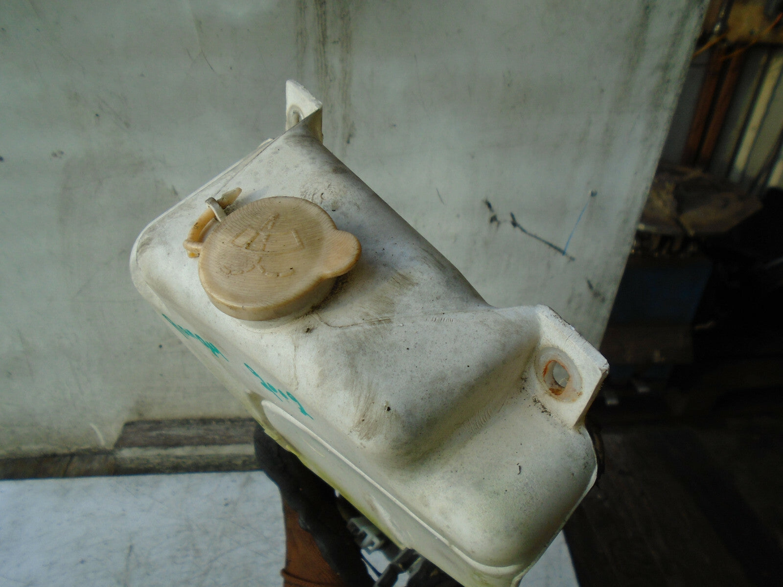 FORD RANGER 2002 COOLANT WATER EXPANSION TANK RESERVOIR