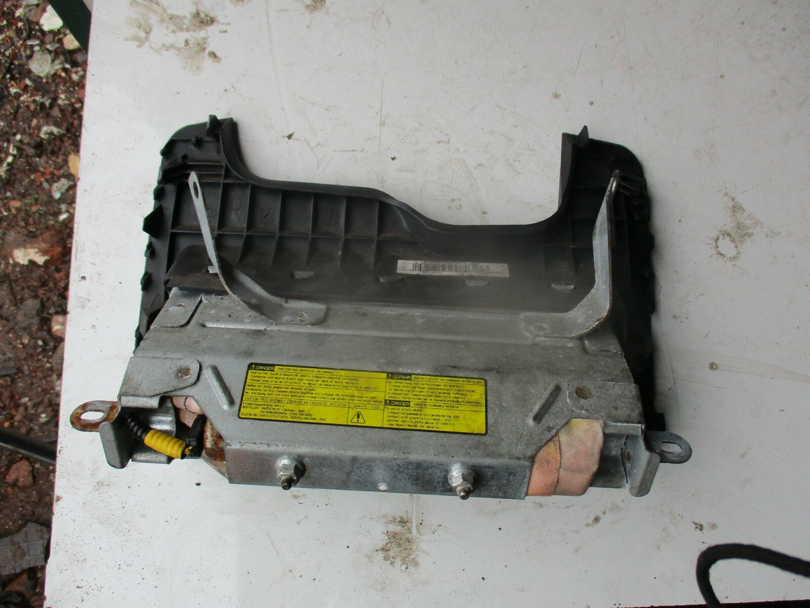TOYOTA YARIS MK2 2009 NS PASSENGER SIDE KNEE DASH BAG 30547710FKAAD 305477