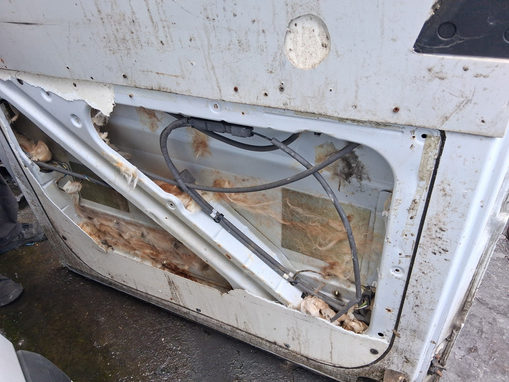 2016 MERCEDES SPRINTER W906 NS PASSENGER SIDE SLIDING DOOR COMPLETE WHITE