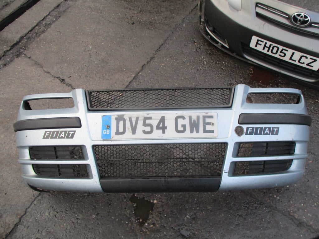 FIAT ULYSSE MPV 2004 COMPLETE FRONT PLASTIC BUMPER GRILL GRILLS TRIM BLUE DEFECT